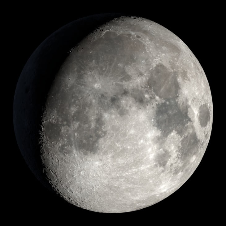 Lune gibbeuse croissante : photo de la Lune vue de la Terre, NASA